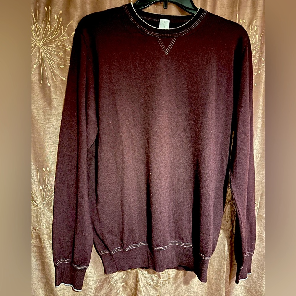 SOLD 

ELEVENTY Men’s crew neck sweater- burgundy